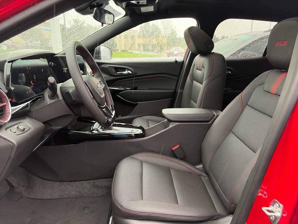 New 2026 Chevrolet Trax RS w/ Sunroof Package FWD image 12
