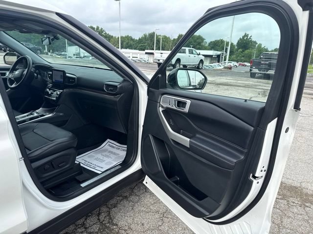Used 2022 Ford Explorer Limited w/ Equipment Group 301A RWD image 19