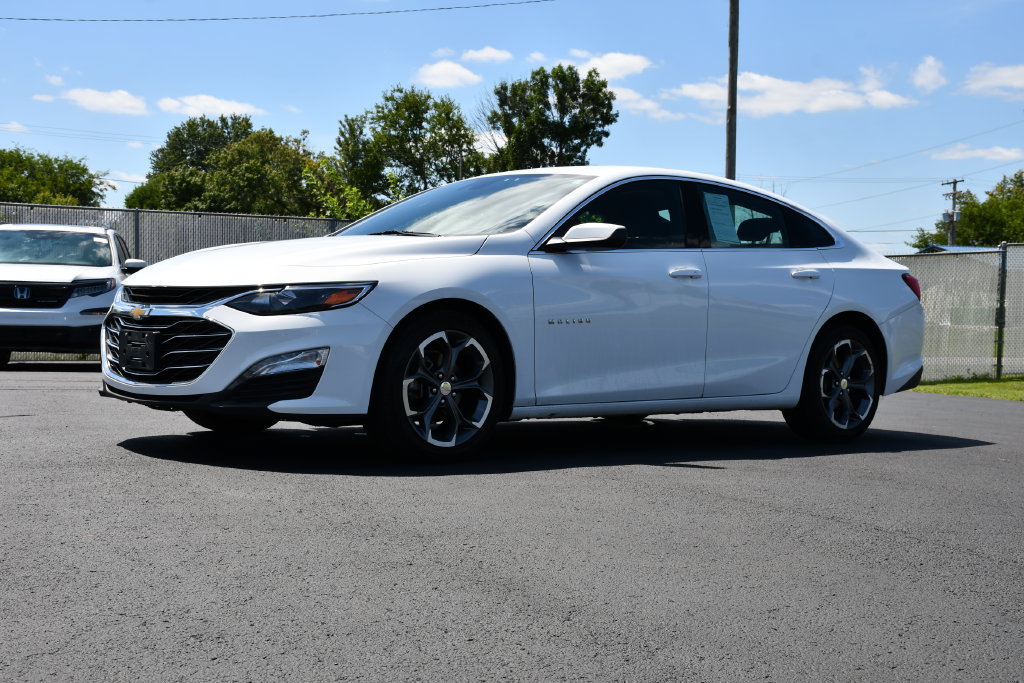 Used 2023 Chevrolet Malibu LT FWD image 3