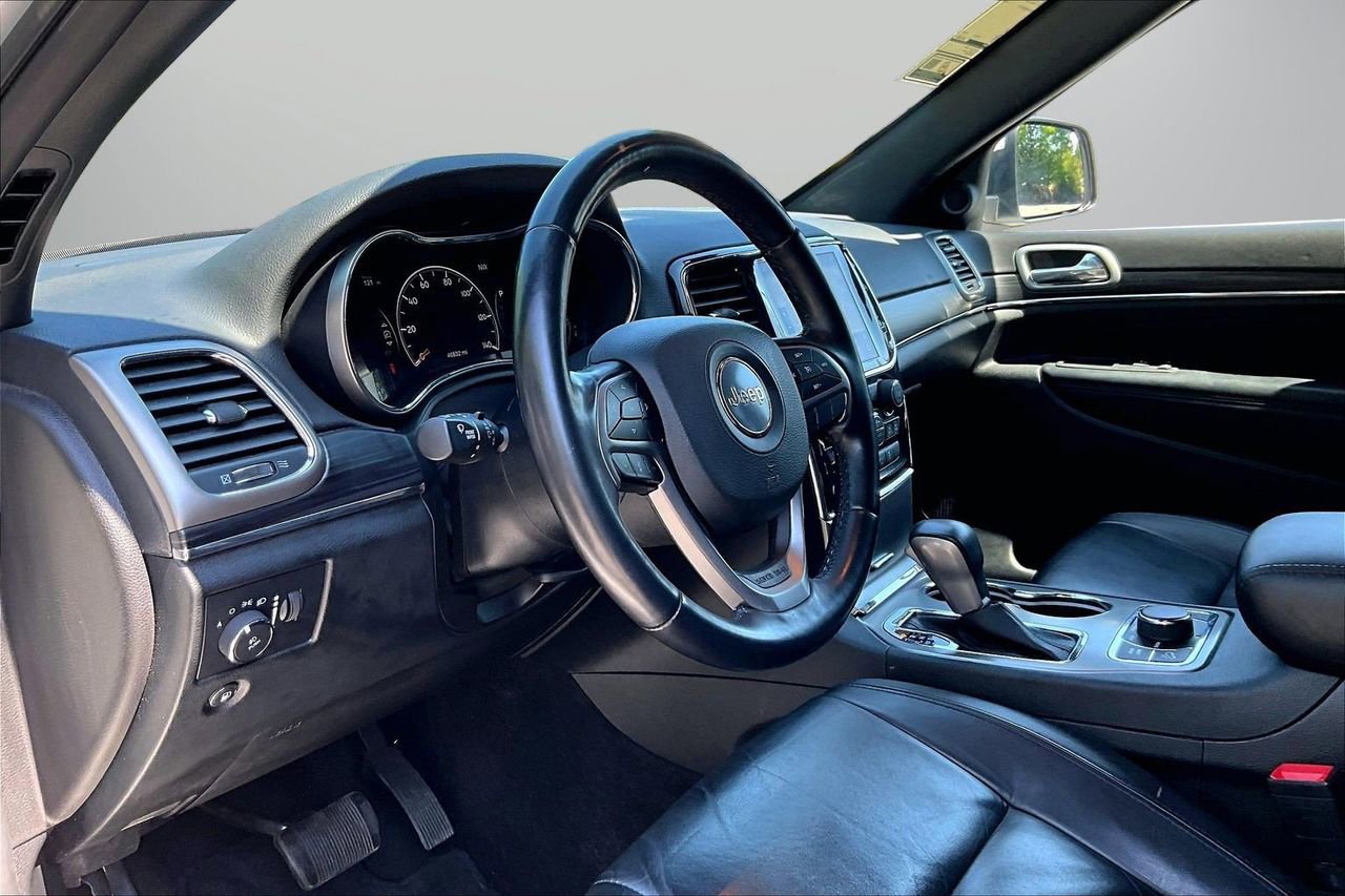 Used 2022 Jeep Grand Cherokee Limited AWD/4WD image 20