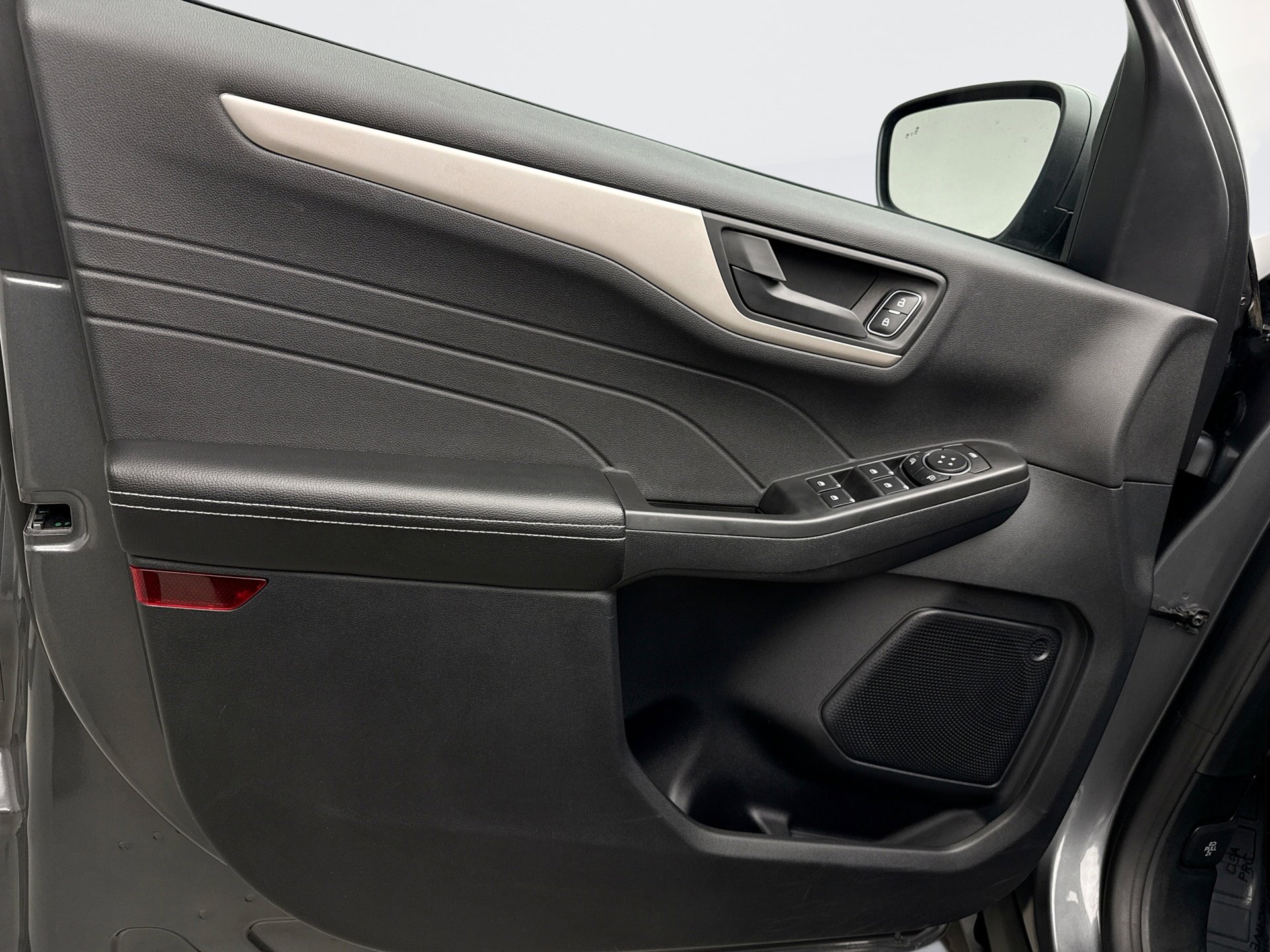 Used 2022 Ford Escape SE w/ Convenience Package image 9