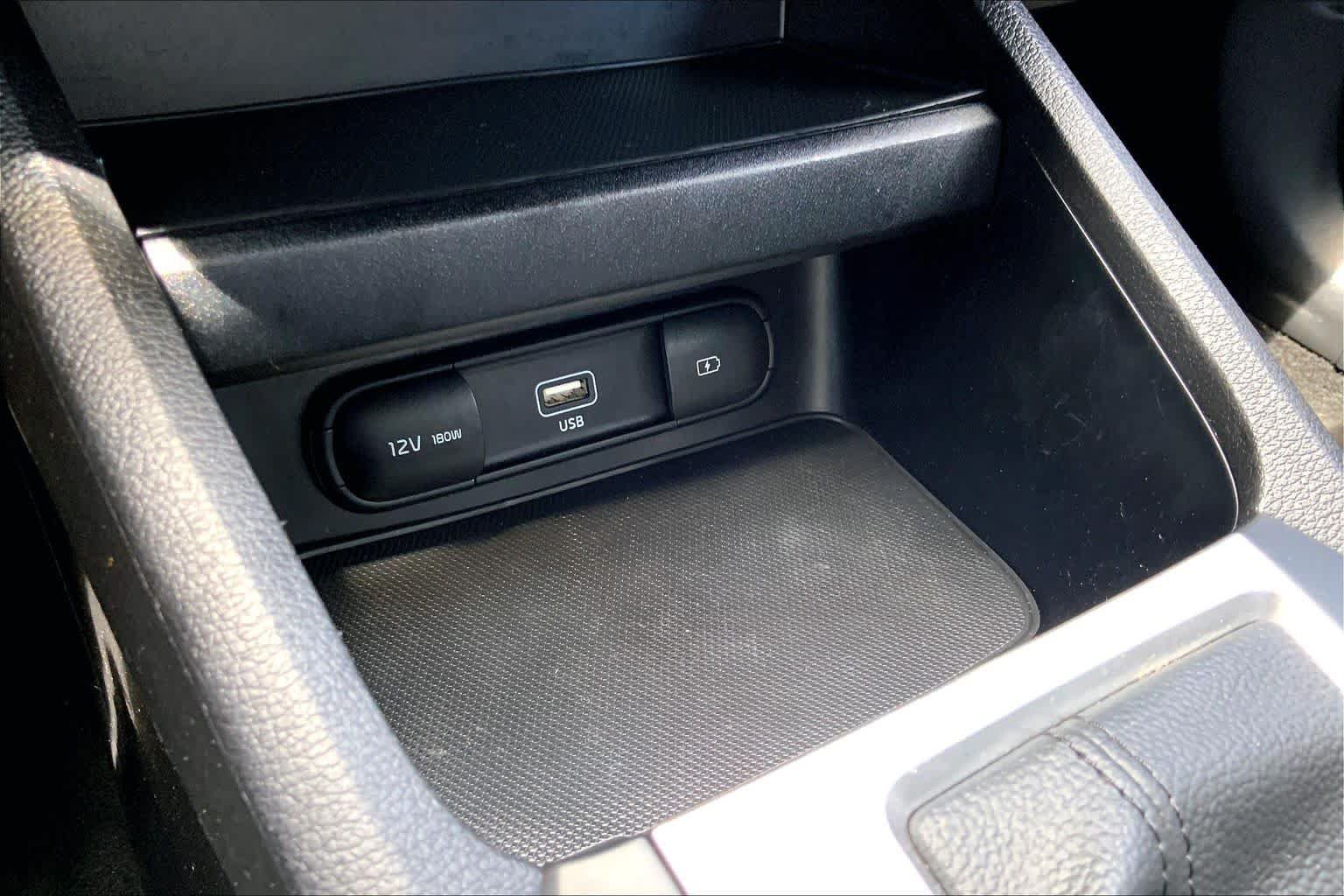 Certified 2024 Kia Forte LXS w/ LXS Technology Package FWD image 31