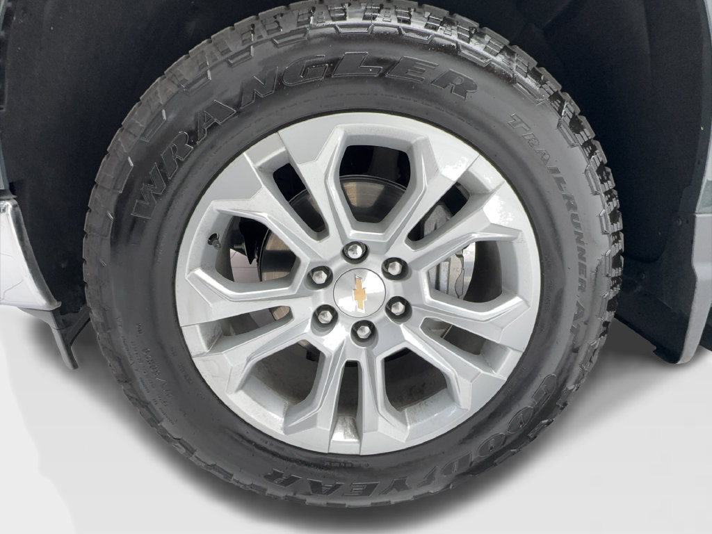 Used 2026 Chevrolet Silverado 1500 LTZ AWD/4WD image 12
