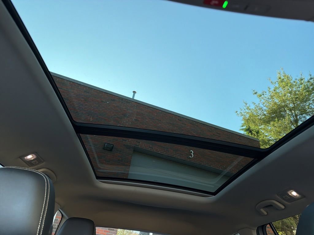 Used 2021 Volkswagen Atlas SE w/ Panoramic Sunroof Package AWD/4WD image 22