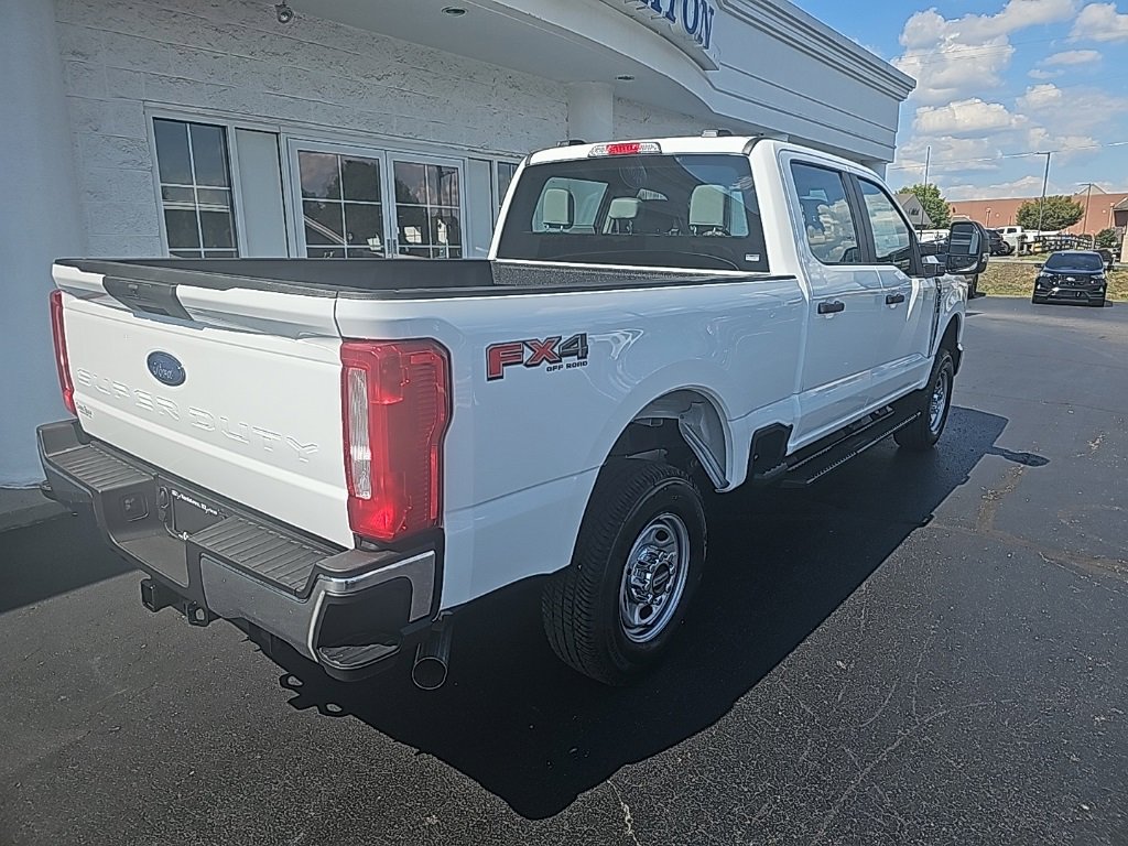 New 2026 Ford F250 4x4 Crew Cab Super Duty image 4