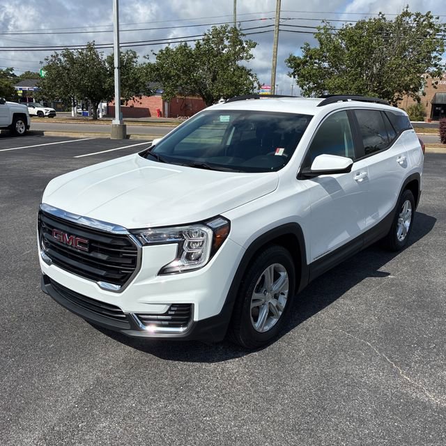 Used 2022 GMC Terrain SLE w/ Driver Convenience Package