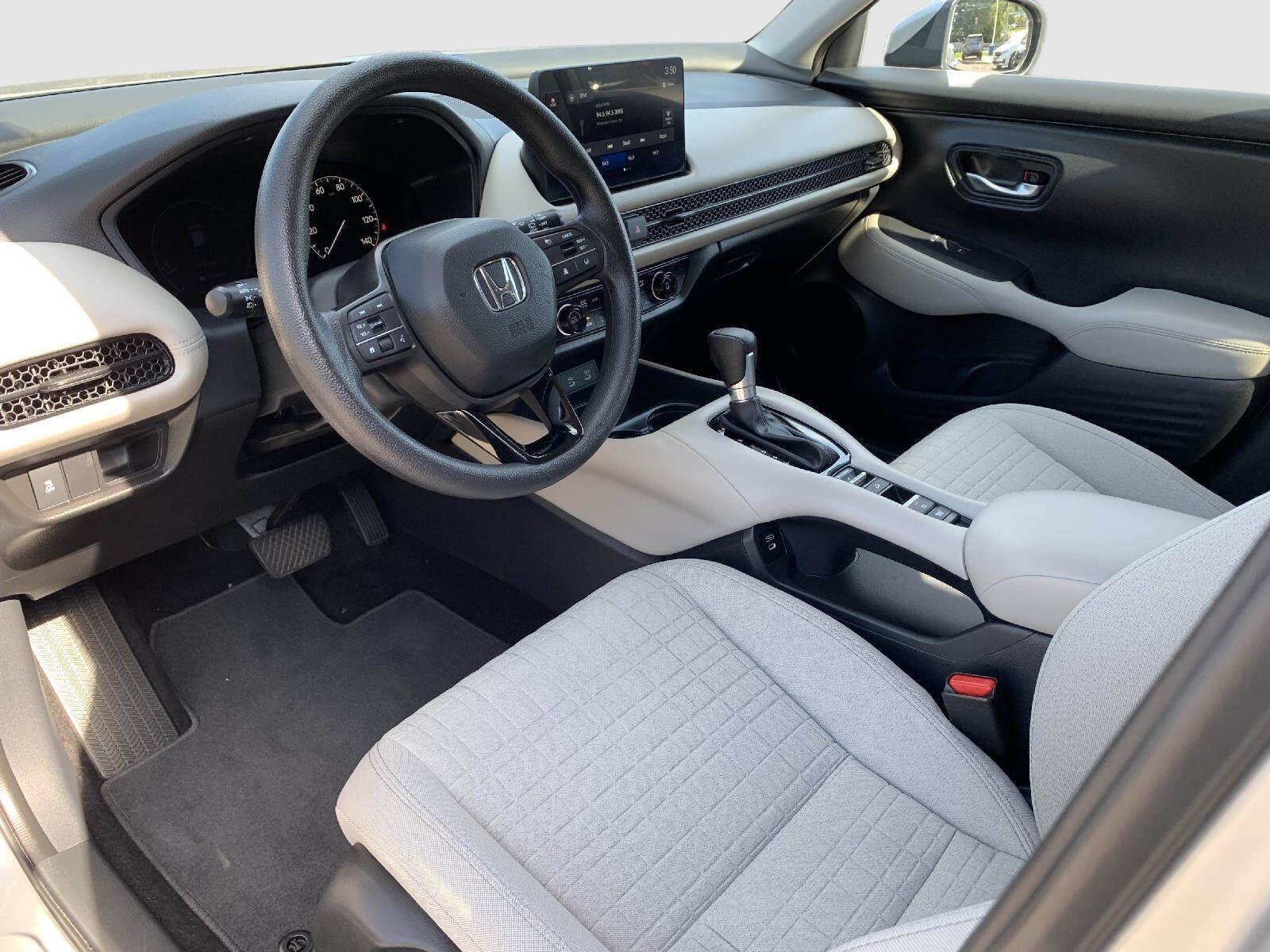 Certified 2026 Honda HR-V LX image 26