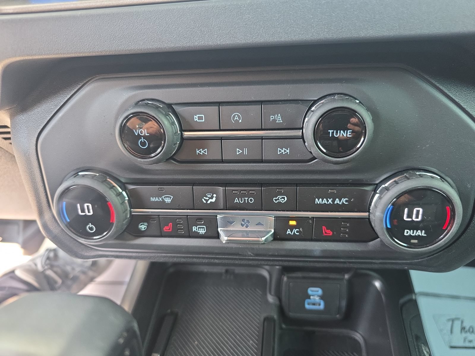 Used 2025 Ford Bronco Outer Banks AWD/4WD image 21