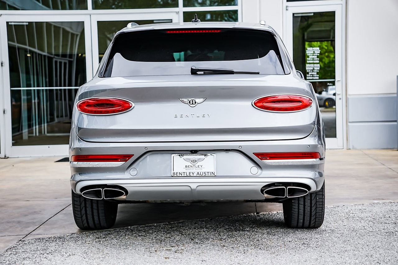 Used 2023 Bentley Bentayga Extended Wheelbase image 9