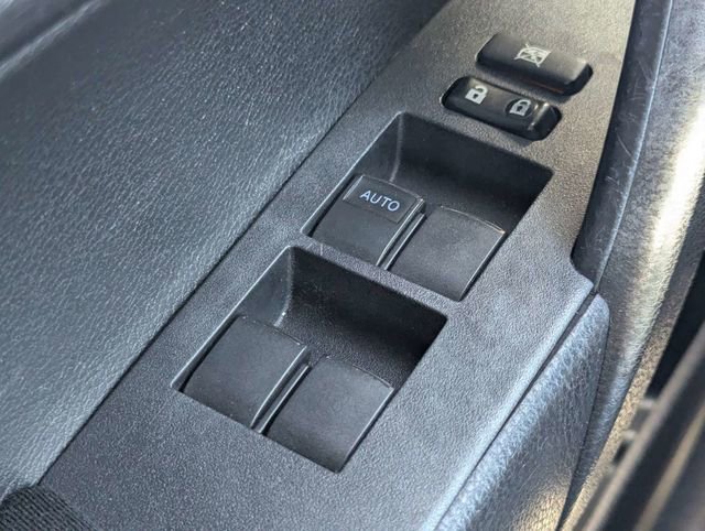 Used 2017 Toyota Corolla L FWD image 21