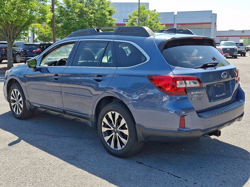 Used 2017 Subaru Outback 2.5i Limited AWD/4WD image 7