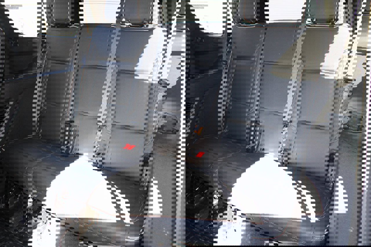 Used 2021 Chevrolet Tahoe Premier w/ Premium Package image 7