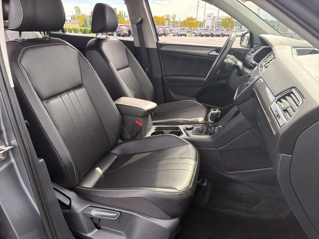Certified 2024 Volkswagen Tiguan SE w/ MDO Package, Two-Row AWD/4WD image 25