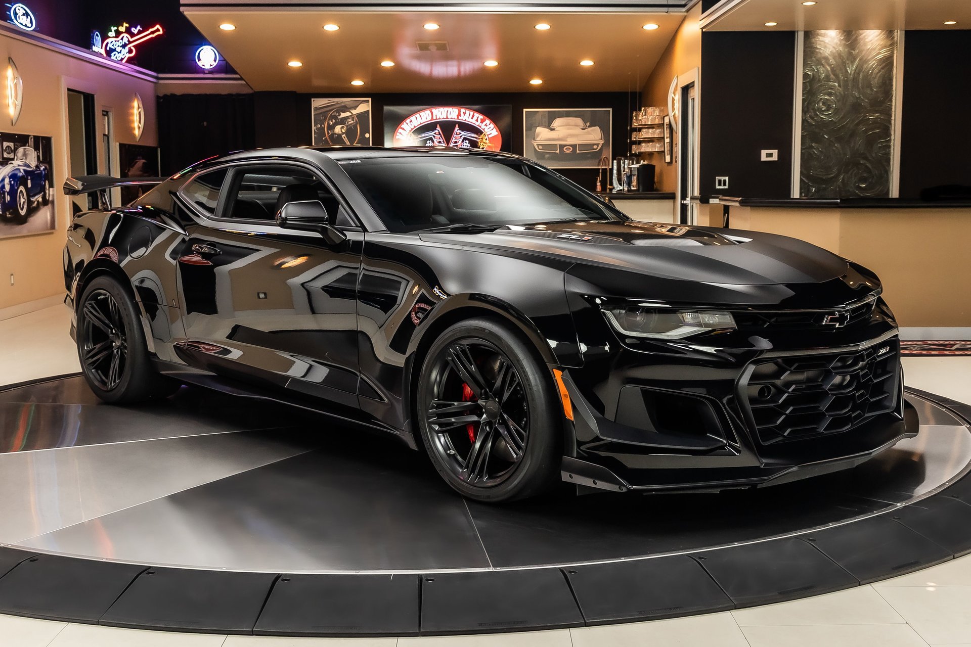 Used 2022 Chevrolet Camaro ZL1 image 9