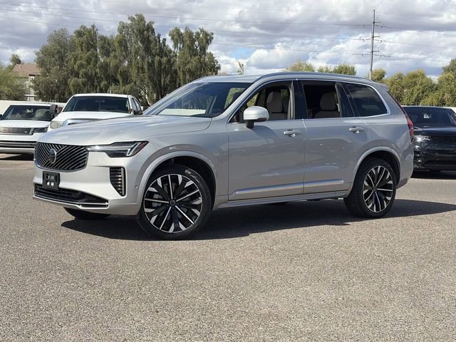 Used 2025 Volvo XC90 B6 Plus image 2