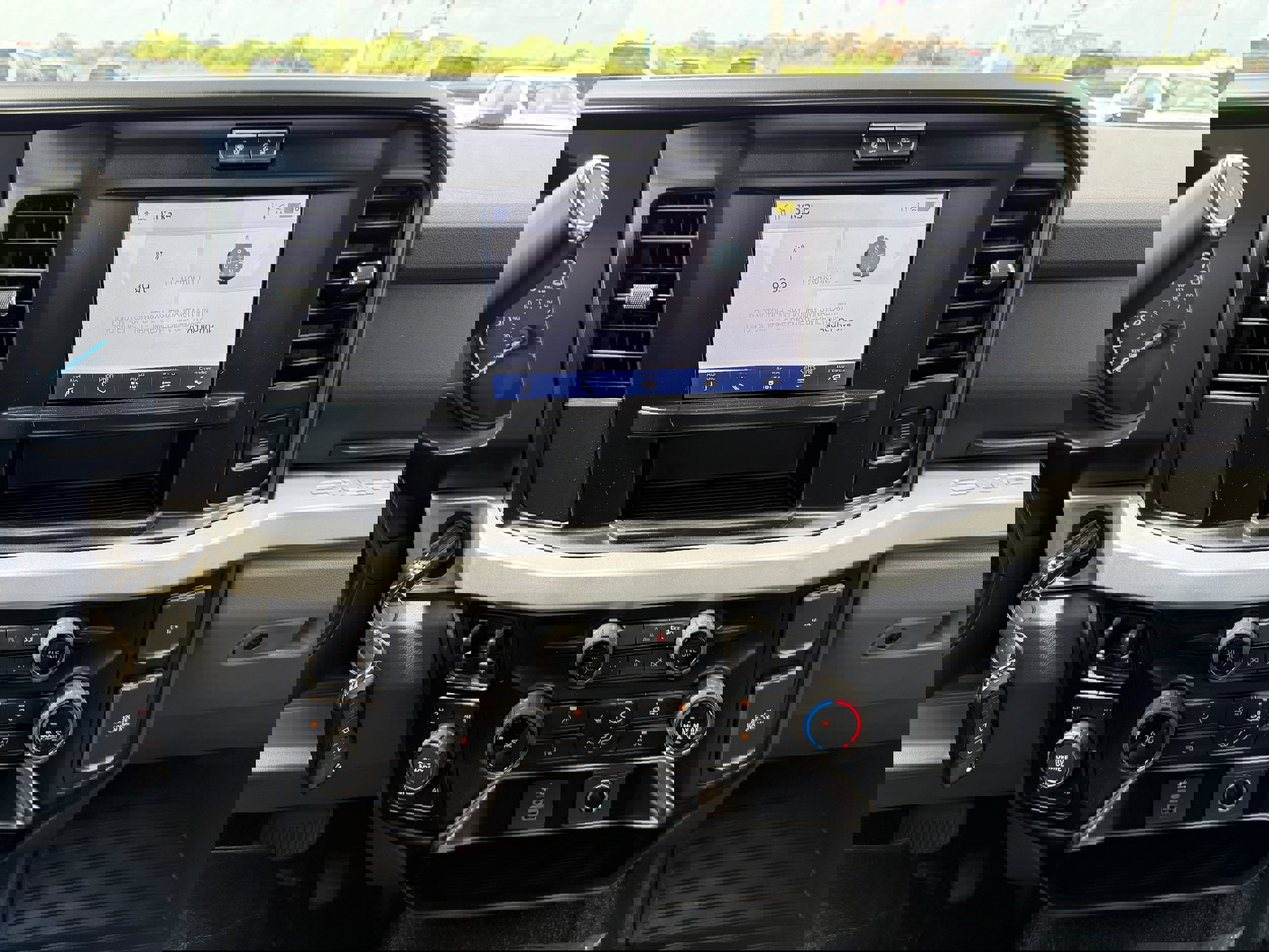 New 2025 Ford F250 XLT w/ FX4 Off-Road Package AWD/4WD image 21