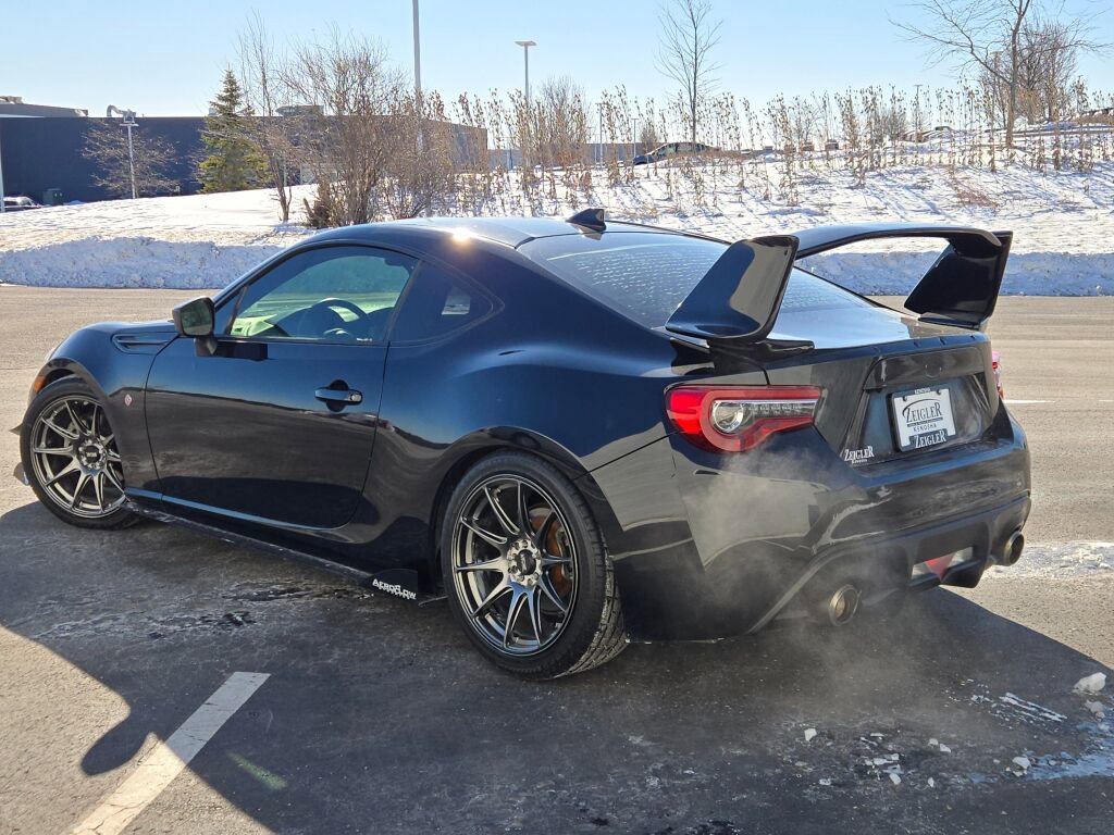 Used 2017 Toyota 86 image 11