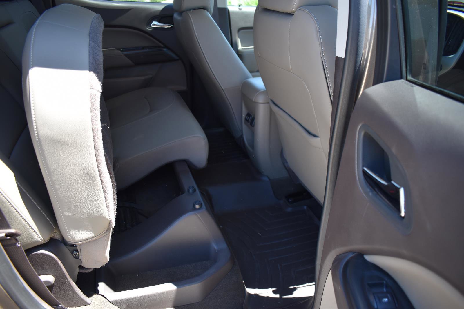 Used 2016 GMC Canyon SLT AWD/4WD image 16