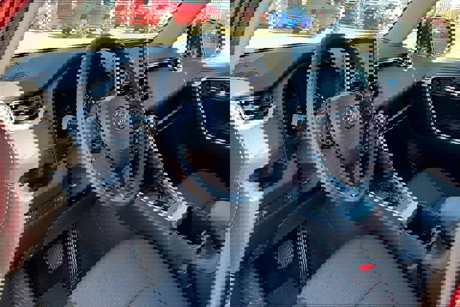 Used 2023 Toyota RAV4 XLE image 16