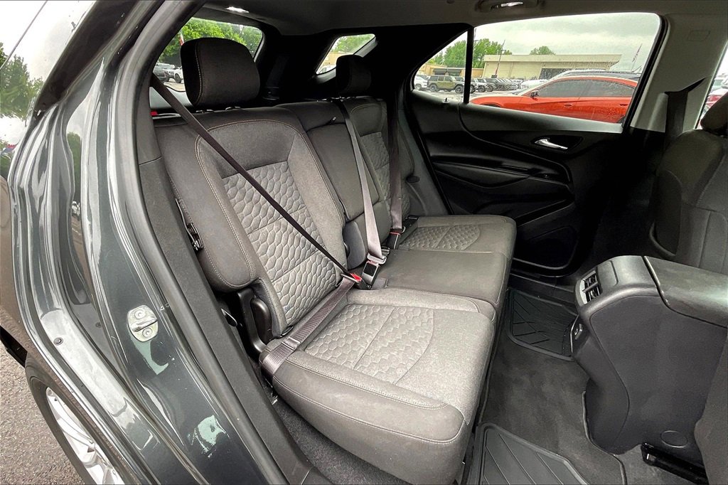 Used 2020 Chevrolet Equinox LT image 27