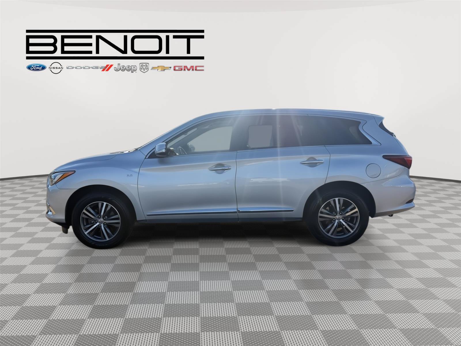 Used 2020 INFINITI QX60 Pure FWD image 2