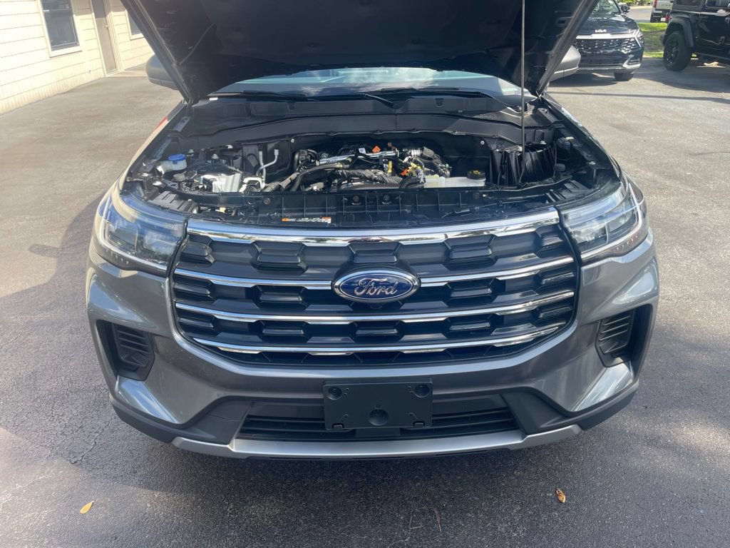 Used 2026 Ford Explorer Active RWD image 23