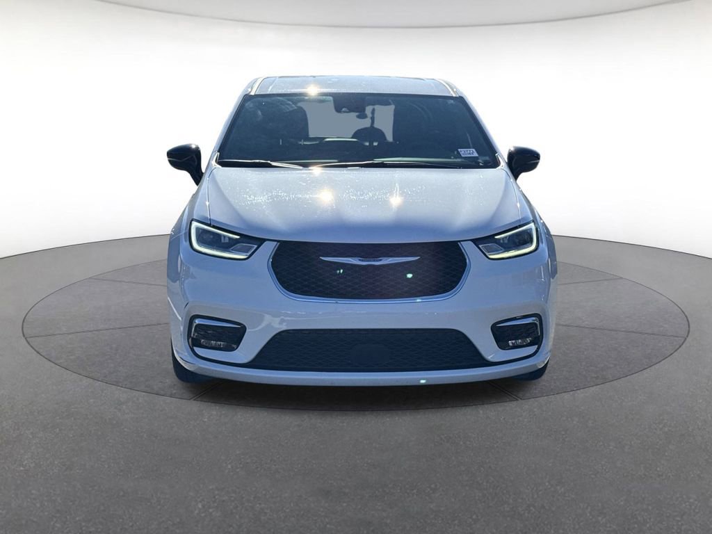 Certified 2025 Chrysler Pacifica Select image 8