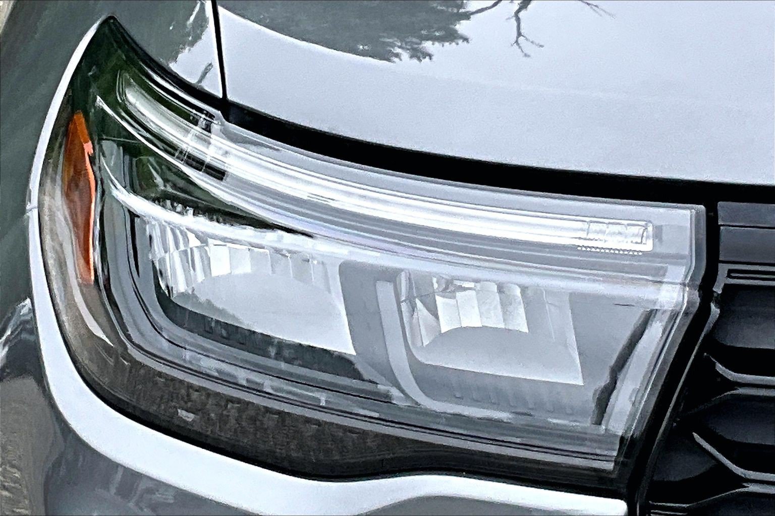 Used 2025 Ford Explorer ST w/ Sun And Sound Package AWD/4WD image 30