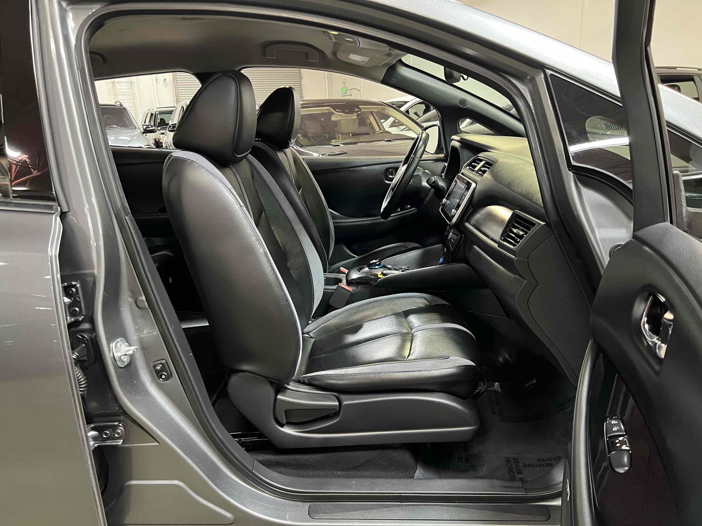 Used 2019 Nissan Leaf SL Plus w/ Protection Package FWD image 37
