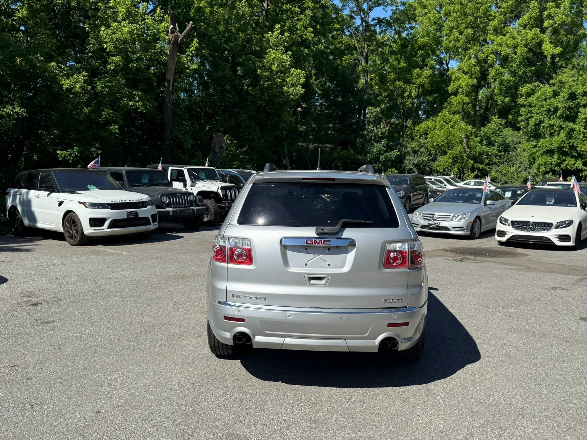 Used 2011 GMC Acadia Denali AWD/4WD image 6