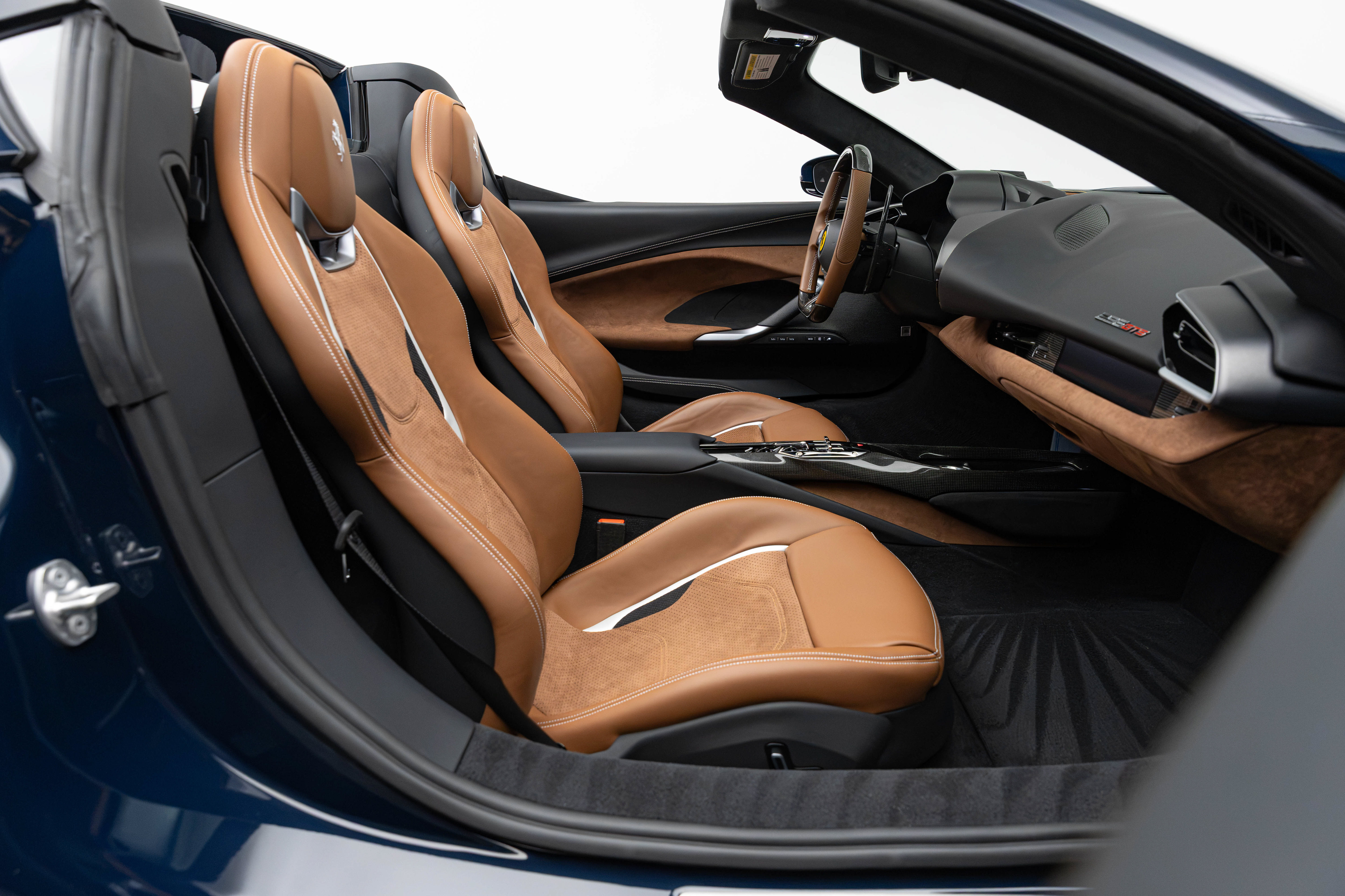 Certified 2025 Ferrari 296 GTS RWD image 35