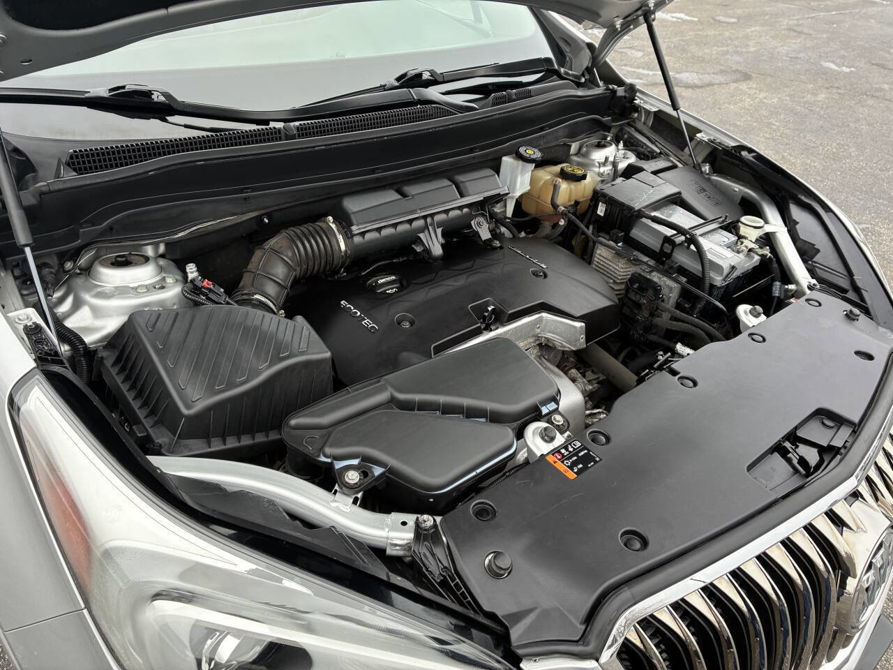 Used 2017 Buick Envision Essence AWD/4WD image 37