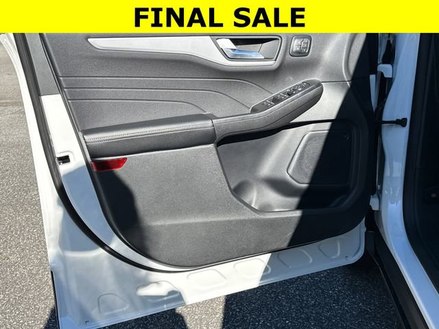 New 2025 Ford Escape SE w/ PHEV Premium Package FWD image 10
