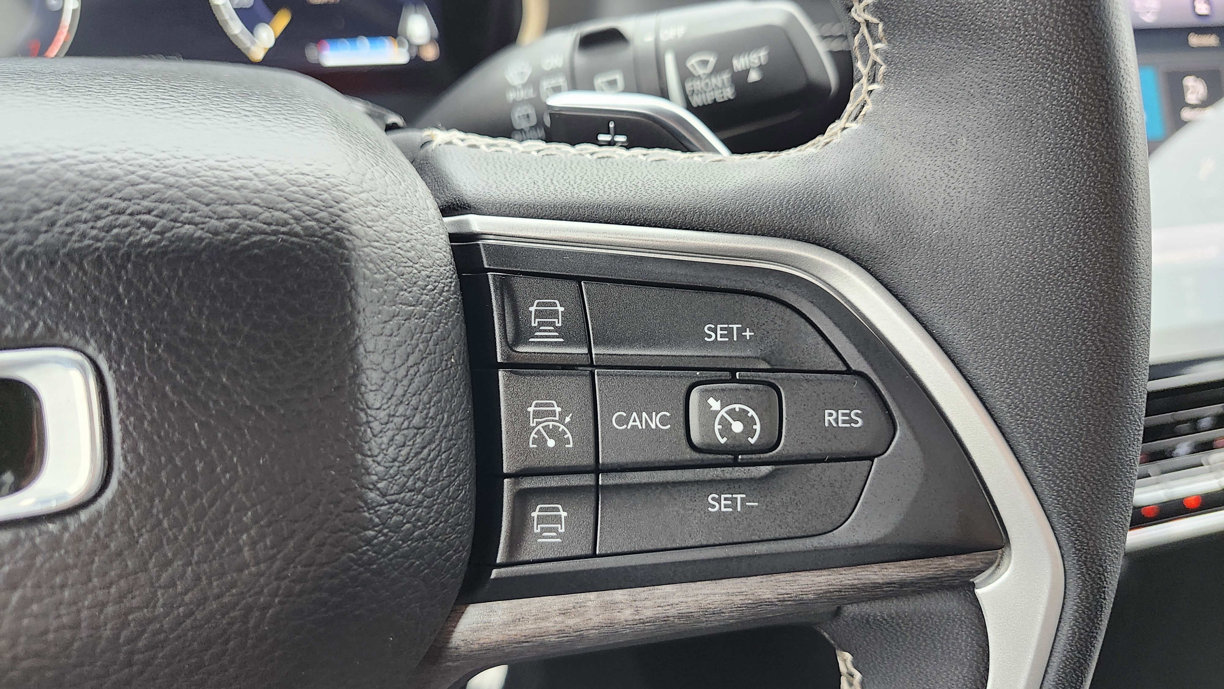 Used 2023 Jeep Grand Cherokee L Limited image 37