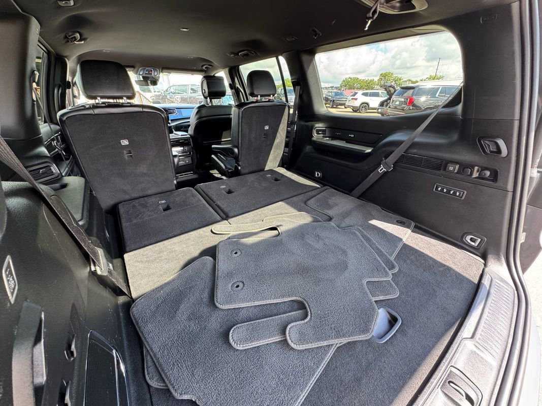 Used 2022 Jeep Wagoneer Series III w/ Flexible Seating Group image 33