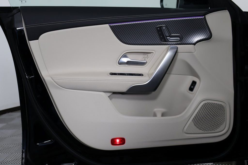 Certified 2025 Mercedes-Benz CLA 250 image 12