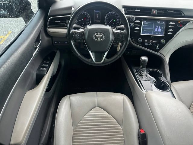 Used 2020 Toyota Camry SE FWD image 12
