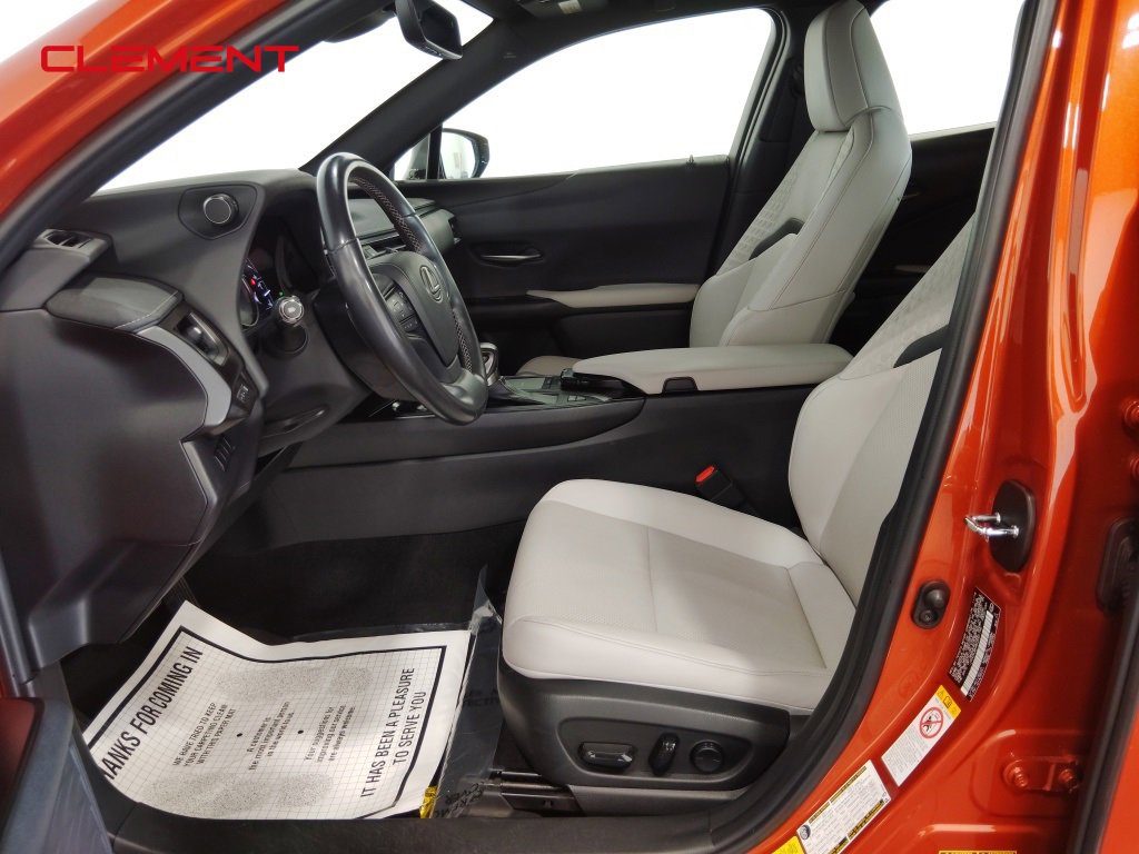 Used 2019 Lexus UX 250h w/ Premium Package image 25