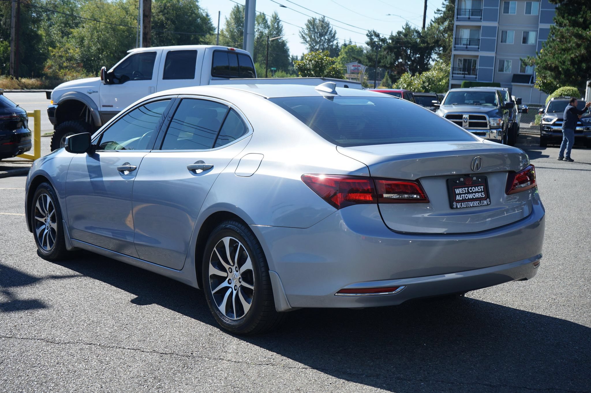 Used 2015 Acura TLX FWD image 3