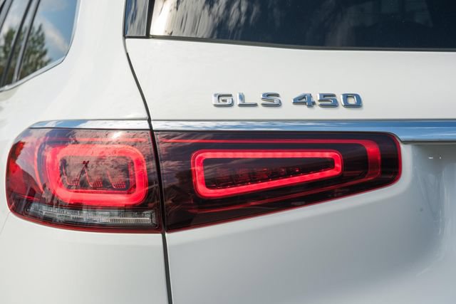 Used 2023 Mercedes-Benz GLS 450 4MATIC image 7