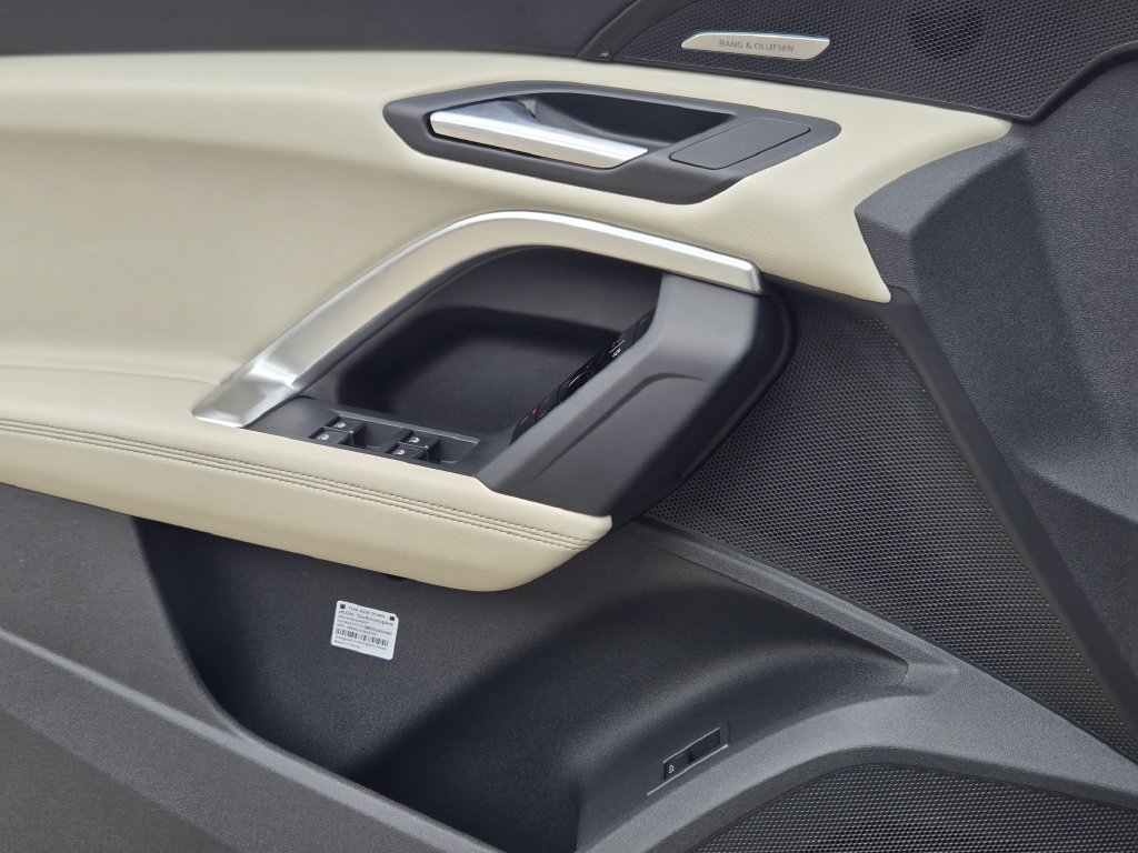 Certified 2025 Audi Q5 Prestige AWD/4WD image 30