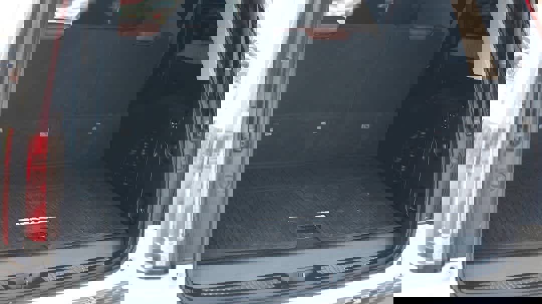 Used 2016 Cadillac Escalade ESV Luxury image 36