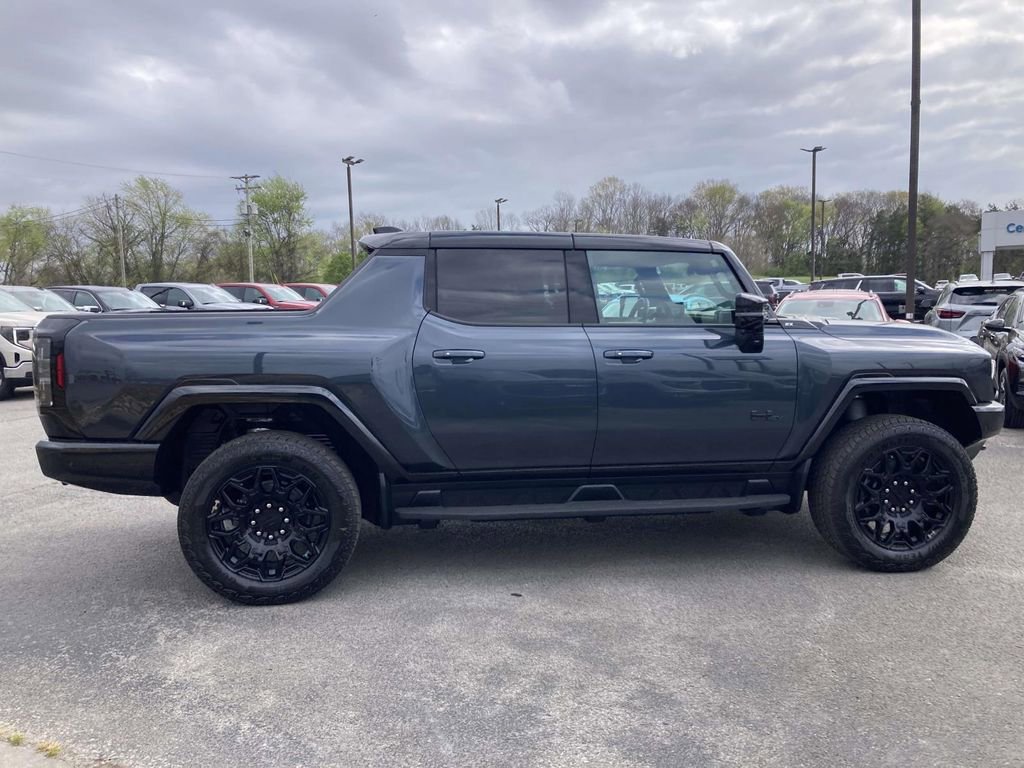 New 2026 GMC Hummer EV 4x4 Crew Cab w/ LPO, Dark Essentials Package image 2