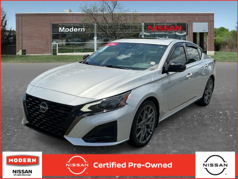 Certified 2023 Nissan Altima 2.0 SR FWD image 1