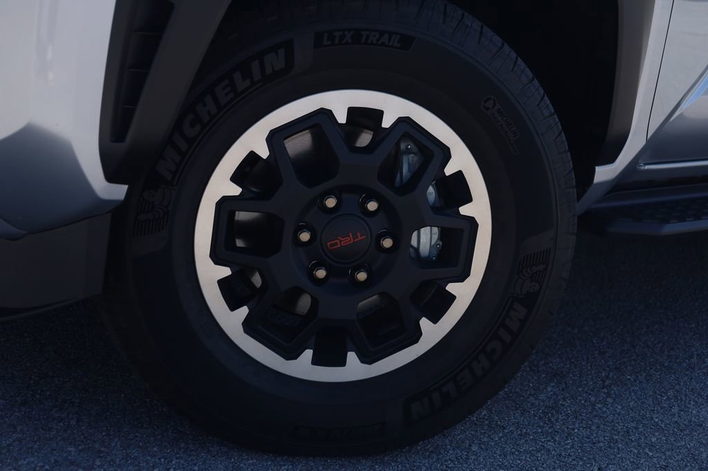 Used 2025 Toyota 4Runner TRD Off-Road Premium image 17