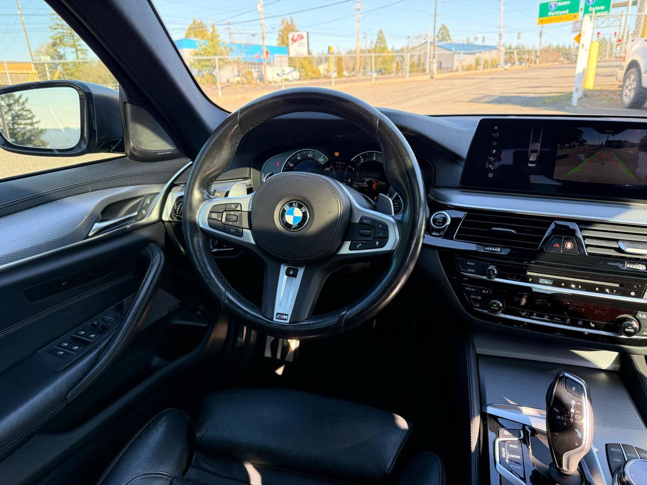 Used 2018 BMW M550i xDrive AWD/4WD image 23