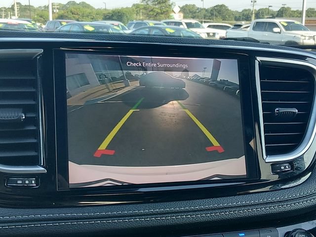 Used 2025 Chrysler Pacifica Limited FWD image 20