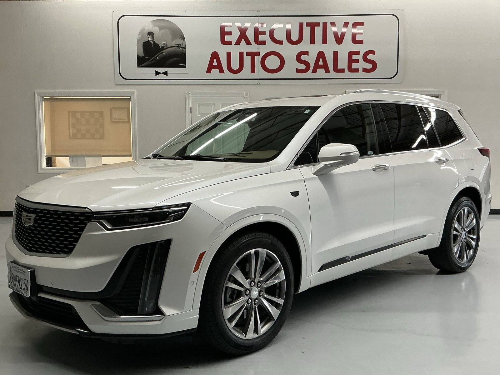 Used 2020 Cadillac XT6 Premium Luxury w/ Platinum Package image 1