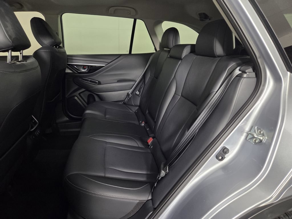 Used 2022 Subaru Outback Limited AWD/4WD image 23
