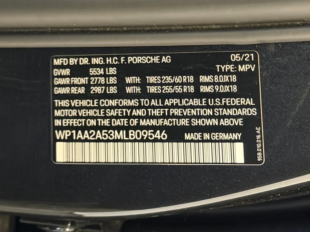 Certified 2021 Porsche Macan AWD/4WD image 26
